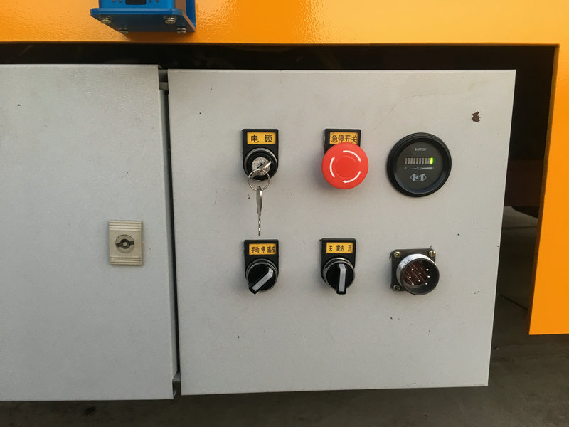Electric Rechargeable Mold Transfer Trolley